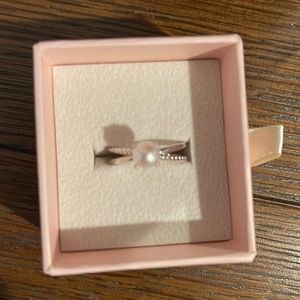 Pearl ring